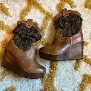 Bedstu Sweater Booties